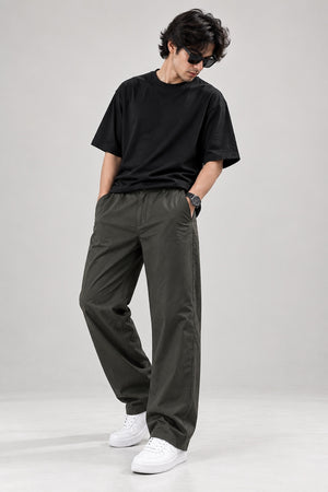 RK TEES Olive Linen Pant baggy fit model