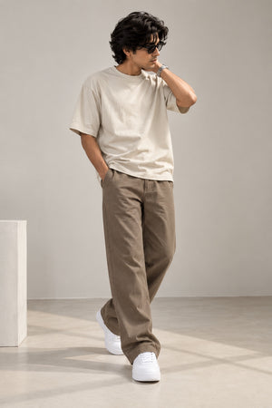 RK TEES Brown Linen Pant baggy fit model